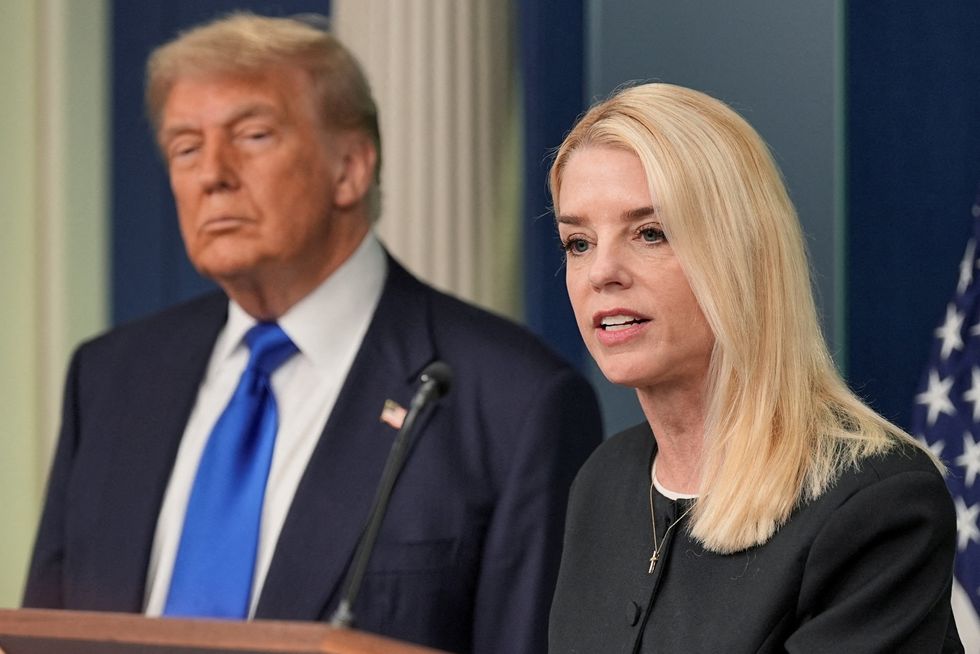 \u200bAttorney General Pam Bondi with Donald Trump