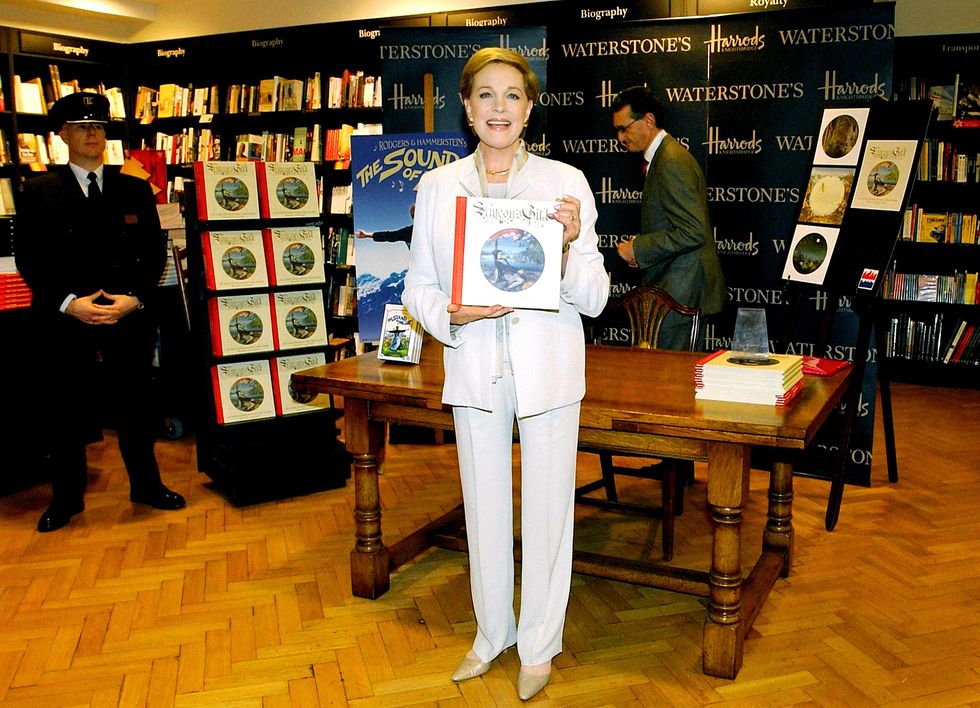 \u200bDame Julie Andrews at her first ever UK signing at Waterstone's in Harrods, London, on November 30, 2005
