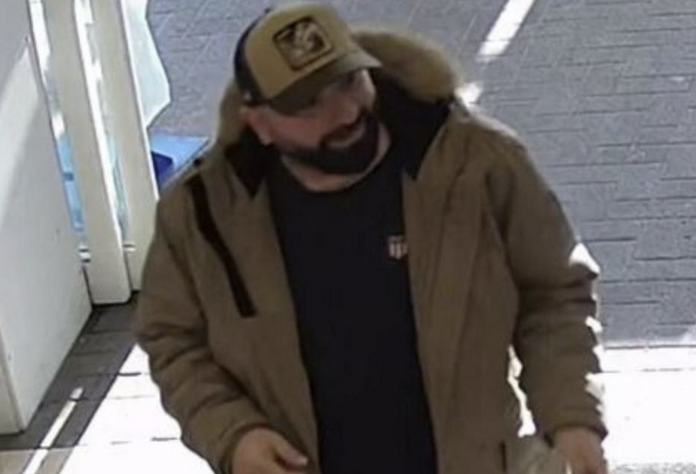 \u200bDetectives want to speak to this man about the case