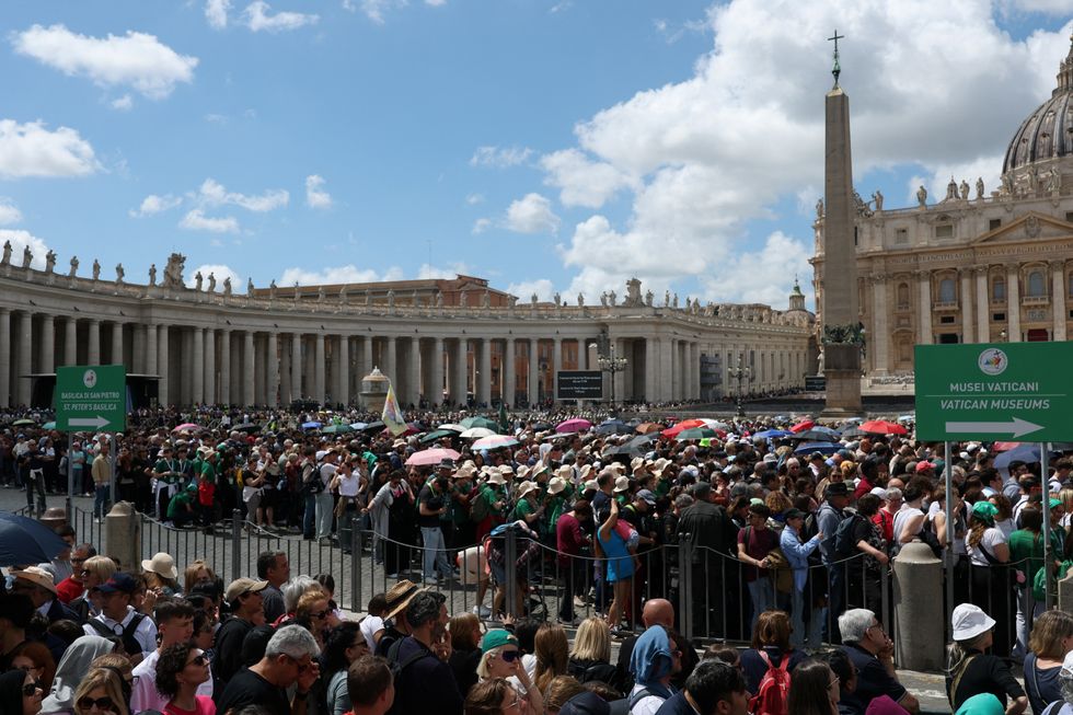 \u200bFaithful queue to enter St. Peter's Basilica to pay respects as Pope Francis lies in state