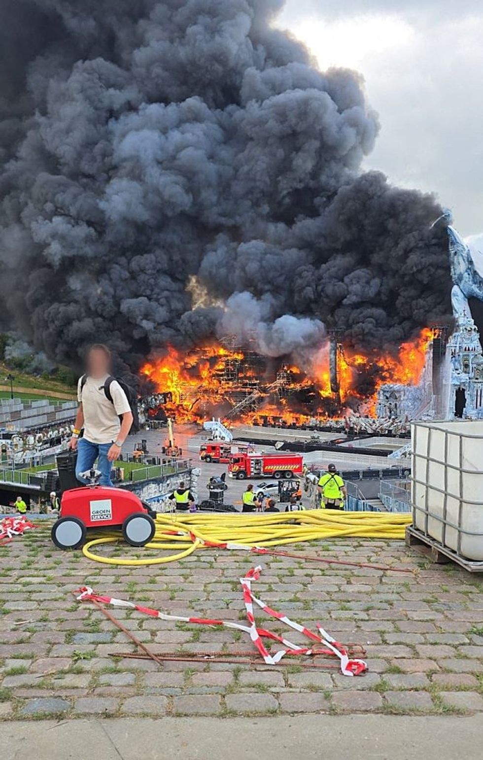 \u200bFire destroying part of the main stage at Tomorrowland
