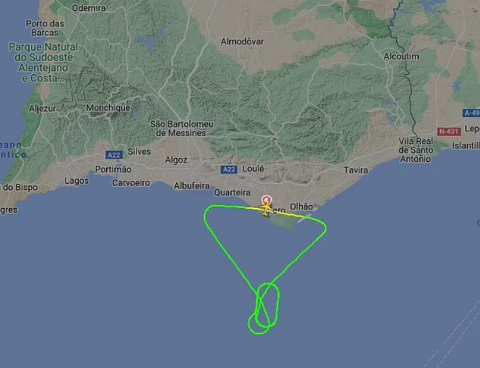 \u200bFlight EZY8538's route after take-off