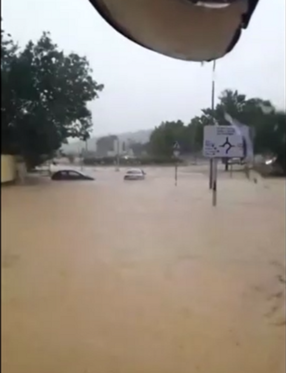 \u200bFootage shows cars swamped in water