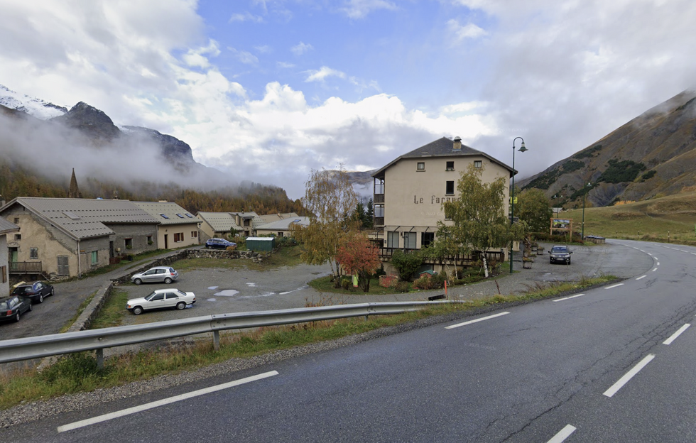 \u200bHandley parked his car in Villar-d'Arene