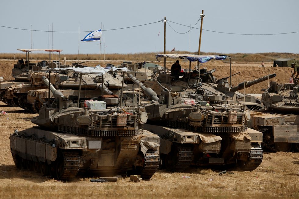 \u200bIsraeli tanks