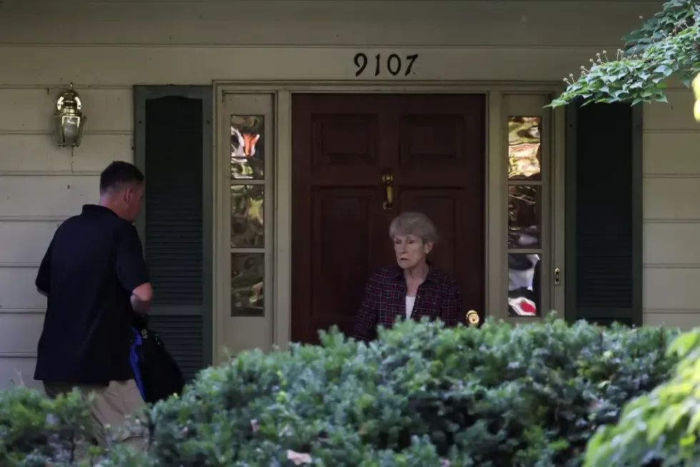 u200bJohn Bolton's wife Gretchen Smith Bolton outside of their house in Maryland