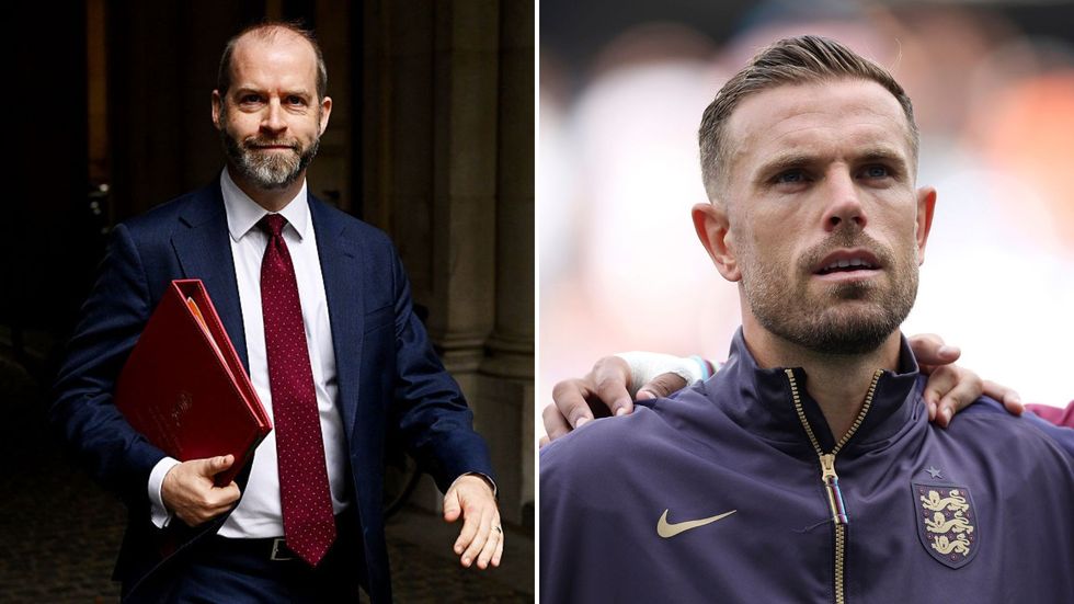 \u200bJonathan Reynolds has compared himself to England footballer Jordan Henderson