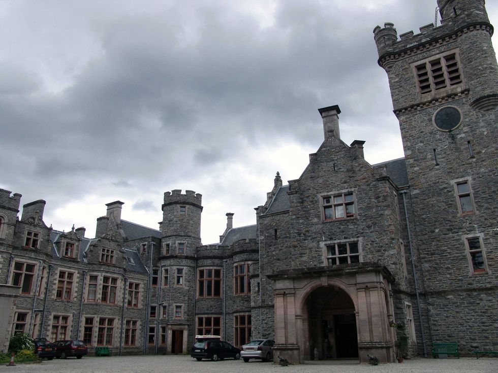 \u200bLady Samantha Kane is selling the castle