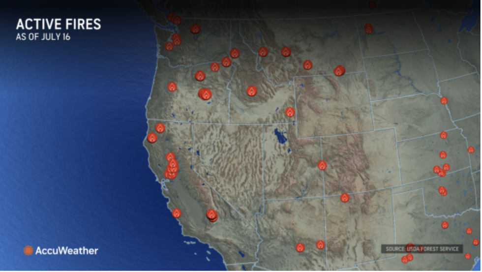 \u200bMap showing active wildfires in western US