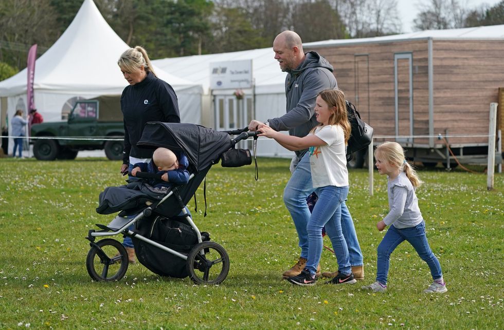 \u200bMike, Zara, Mia, Lena, and Lucas Tindall
