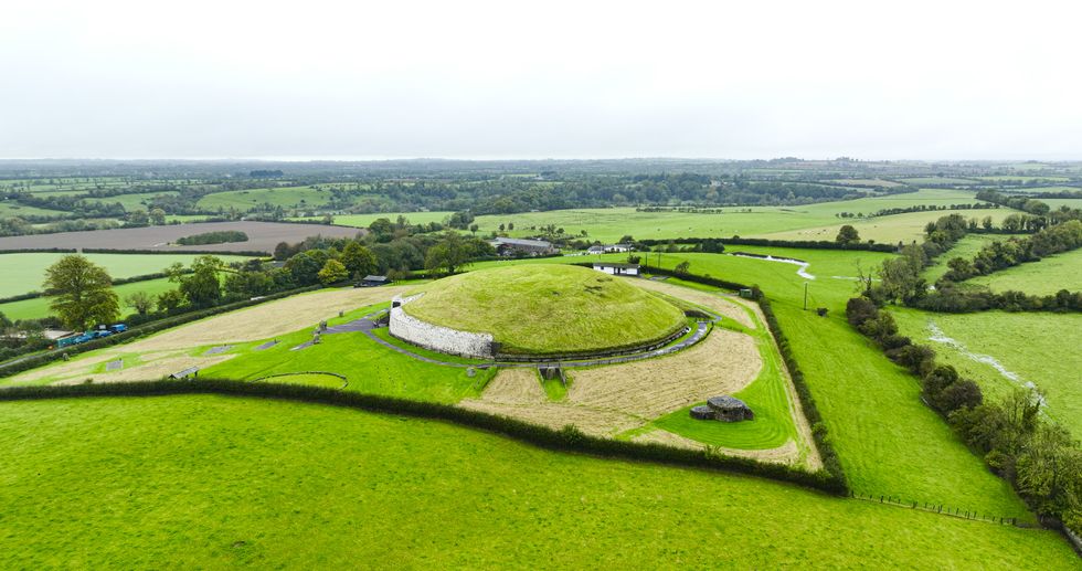 \u200bNewgrange
