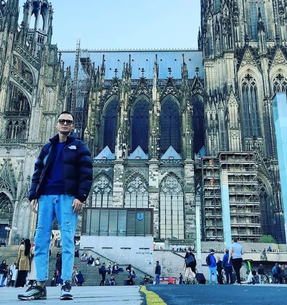 u200bNikzad in Germany, outside of the Cologne Cathedral