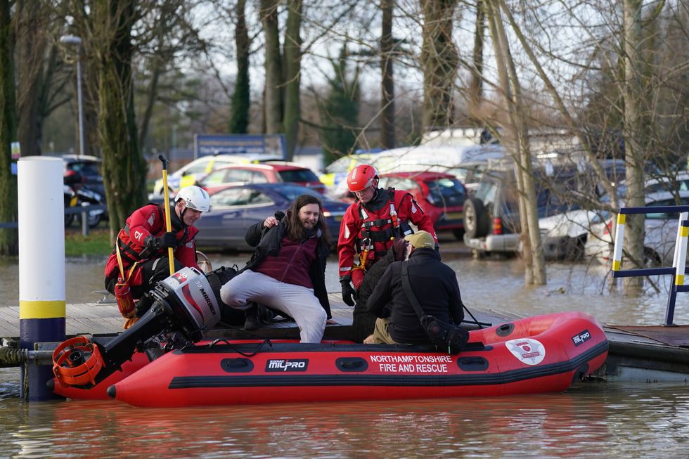 \u200bNorthamptonshire Fire and rescue service rescue people from houseboats at the Billing Aquadrome