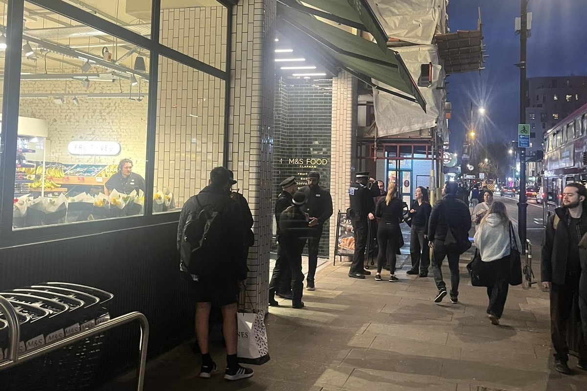 \u200bPolice forced the shop