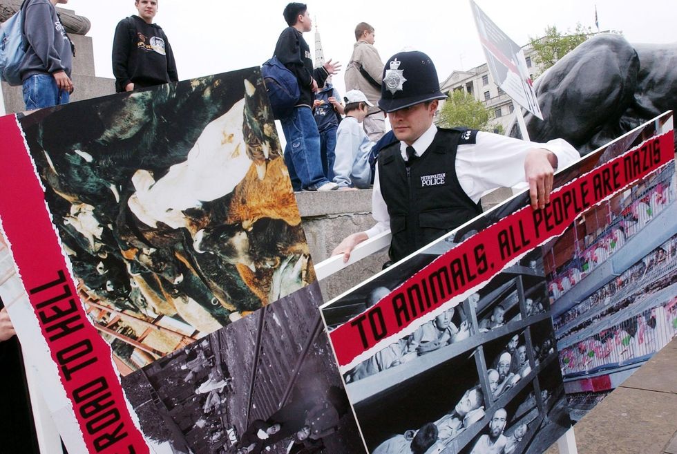 \u200bPolice remove Peta campaign comparing Holocaust with animal treatment