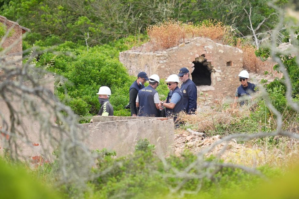 \u200bPortuguese and German officers