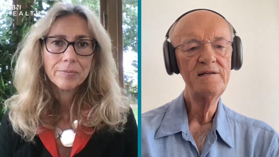 \ U200bprof Walker mluví s Lucy Johnston