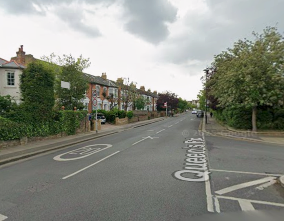 \u200bQueens Road has been closed in Wimbledon