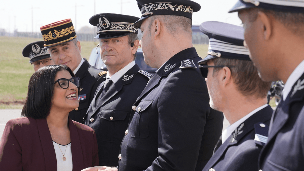 \u200bShabana Mahmood meets French police officers