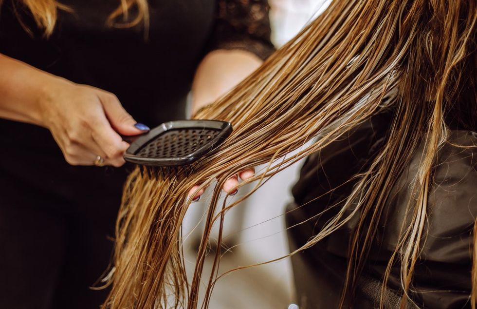 \u200bShampoo in hair