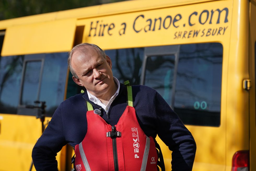 \u200bSir Ed Davey has called for a global summit