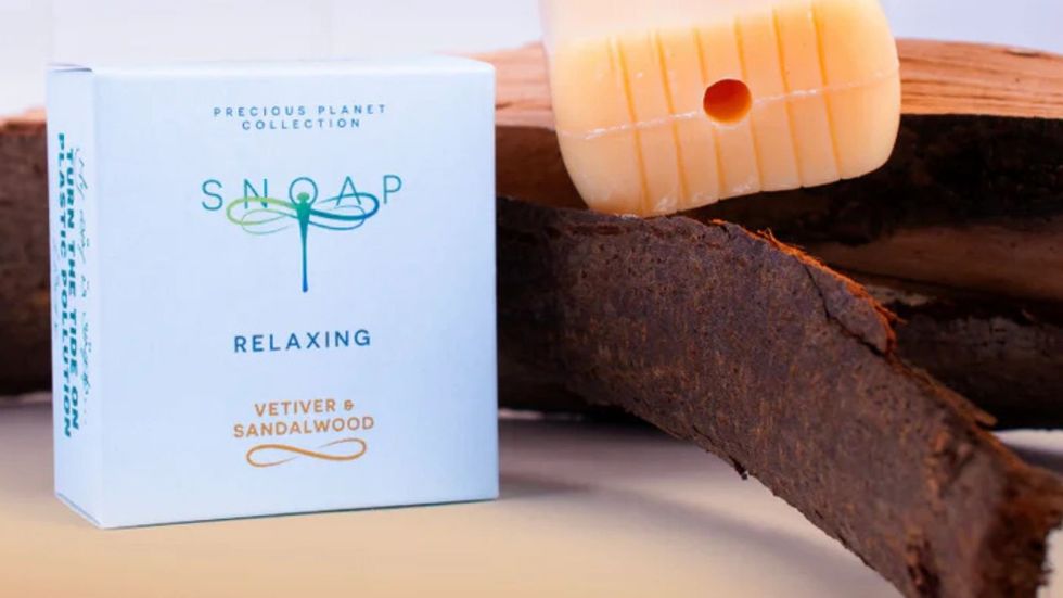 \u200bSnoap's Relaxing Vetiver and Sandalwood soap bar