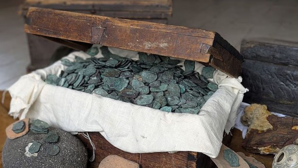 \u200bThe coins are estimated to be worth upwards of \u00a3800,000