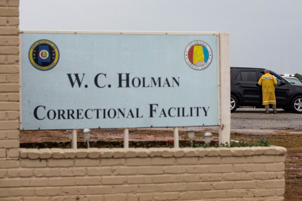 \u200bThe gate at Holman Correctional Facility
