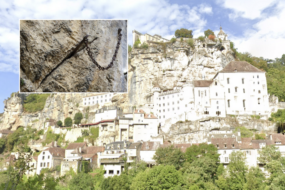 \u200bThe sword was embedded in the cliffside