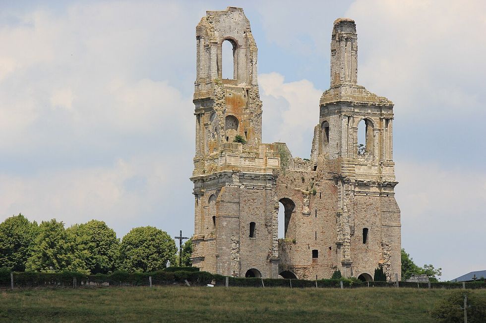 \u200bThe town is most well known for the ruins of the abbey