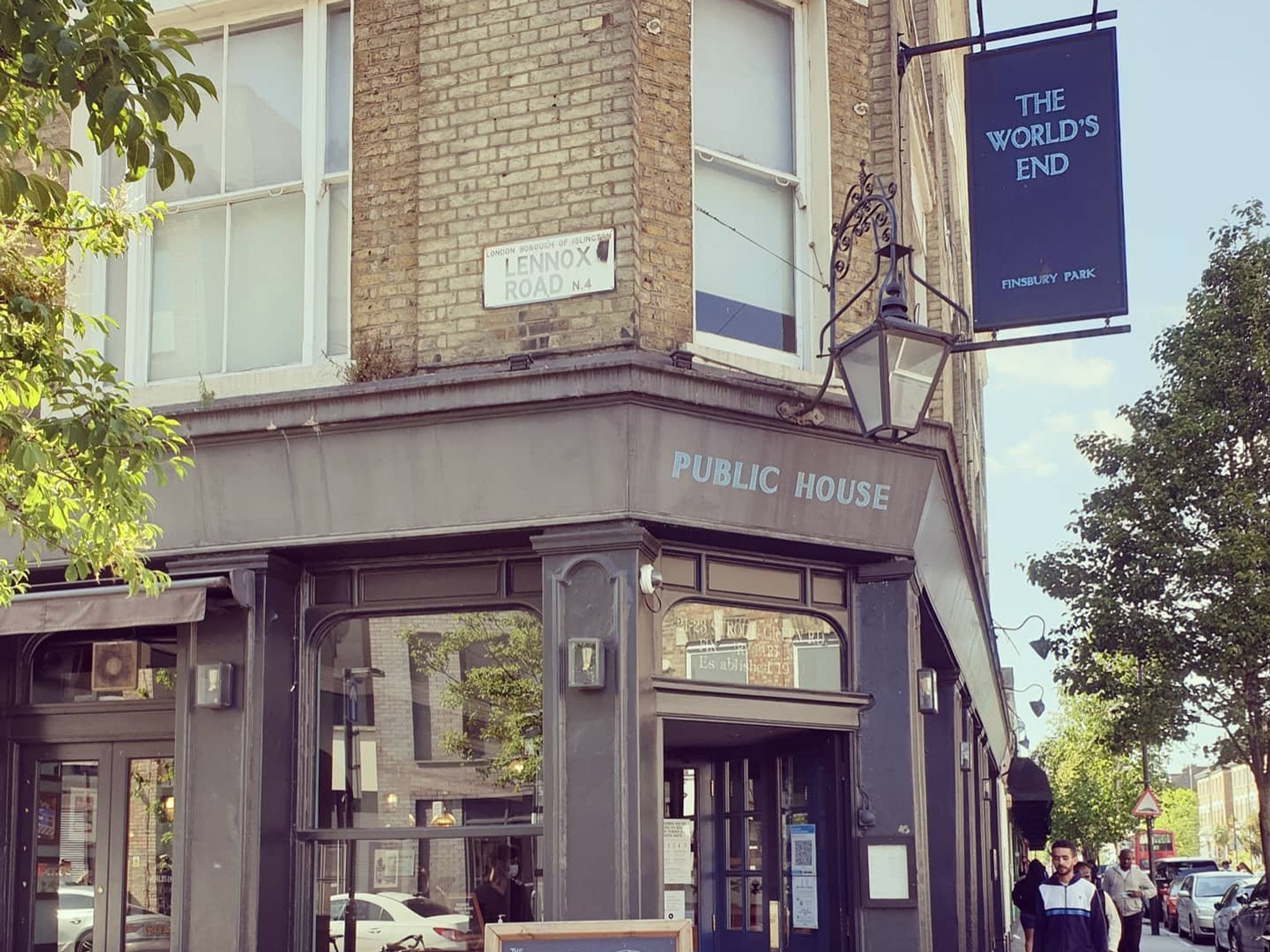 u200bThe World's End in Finsbury Park