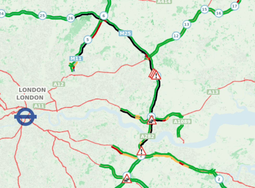 \u200bTraffic maps show severe delays along the M25 to the east of London