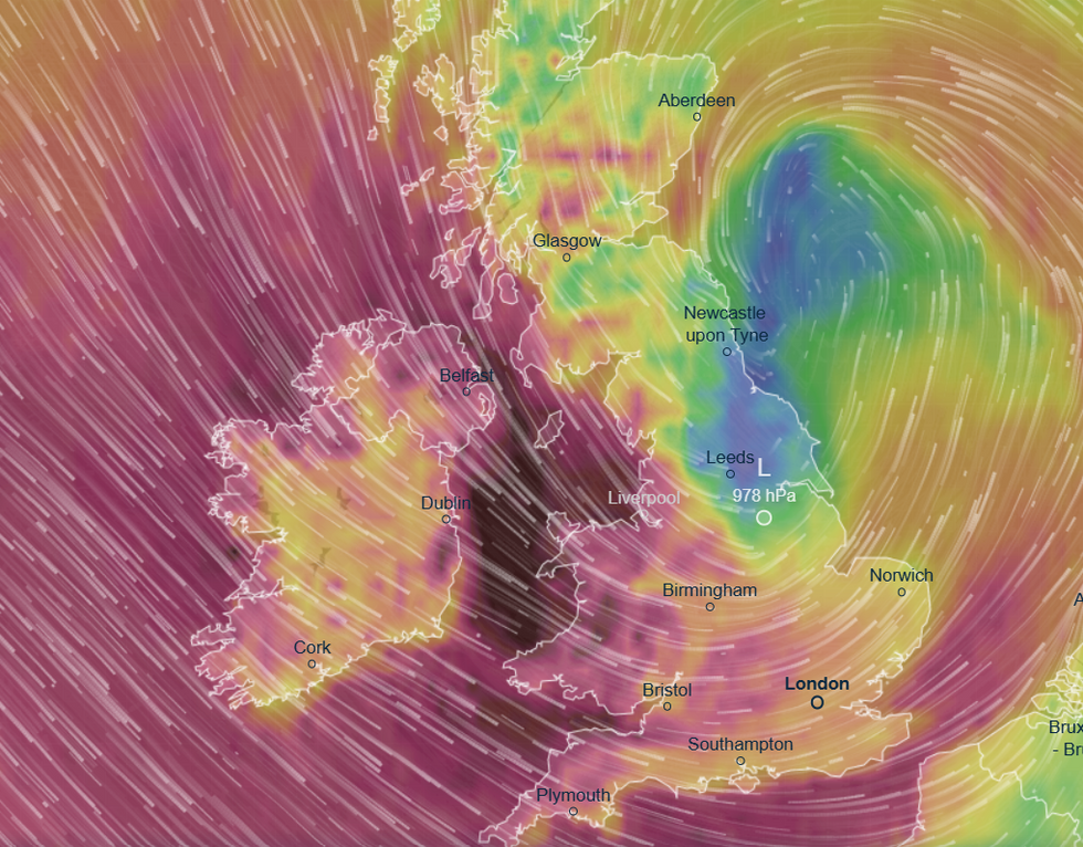\u200bWinds of up to 90mph are expected to hit parts of Britain in the early hours of Saturday morning