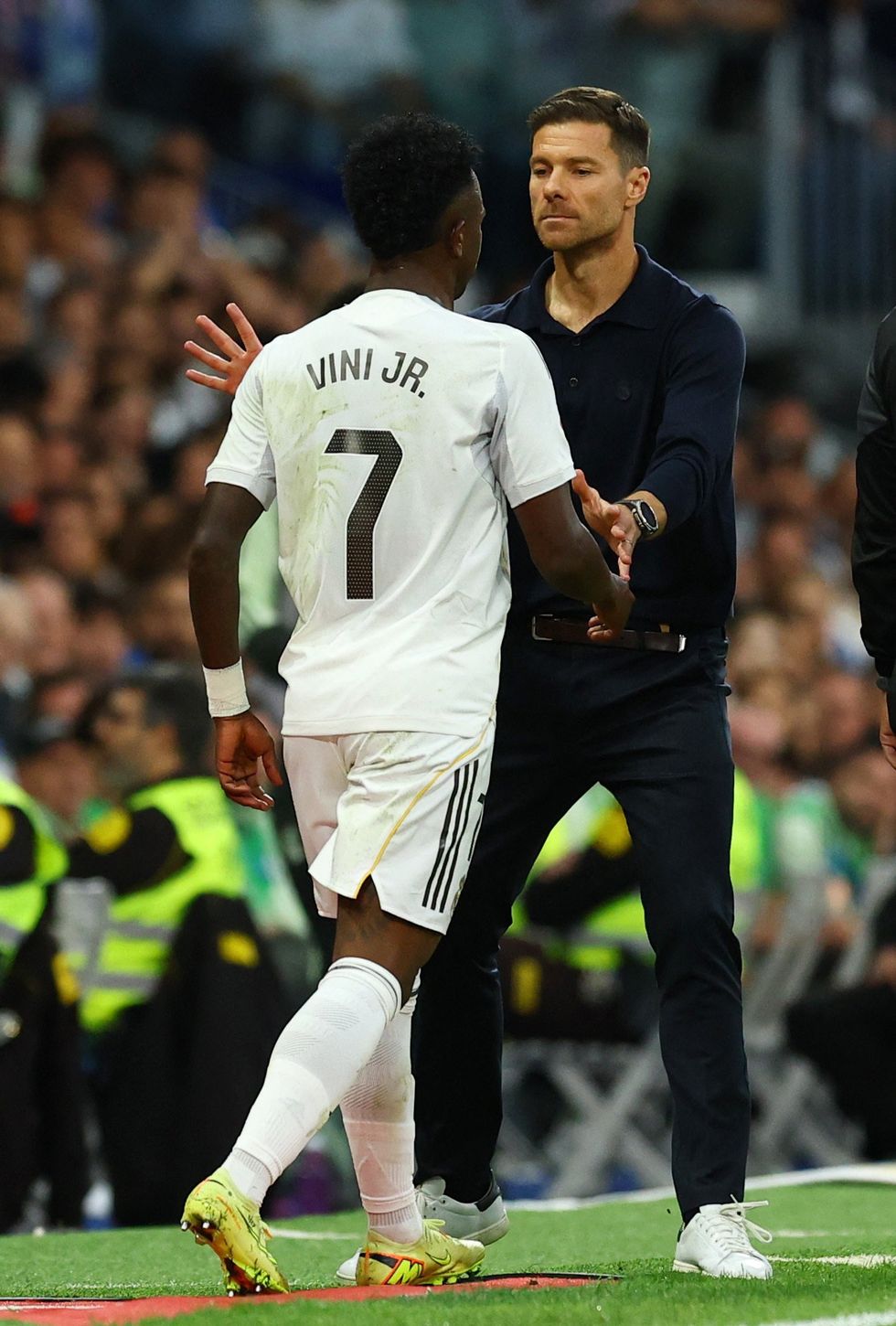 \u200bXabi Alonso Vinicius Junior