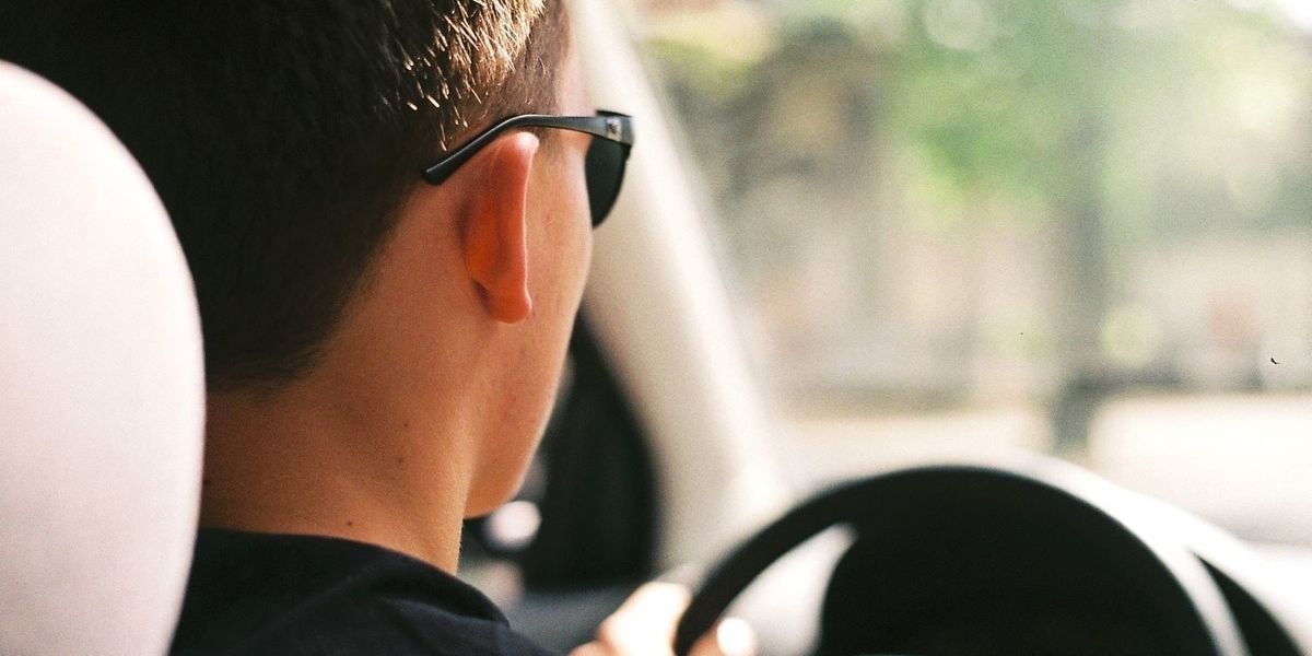 UK drivers warned they risk £5,000 fine if they are wearing sunglasses
