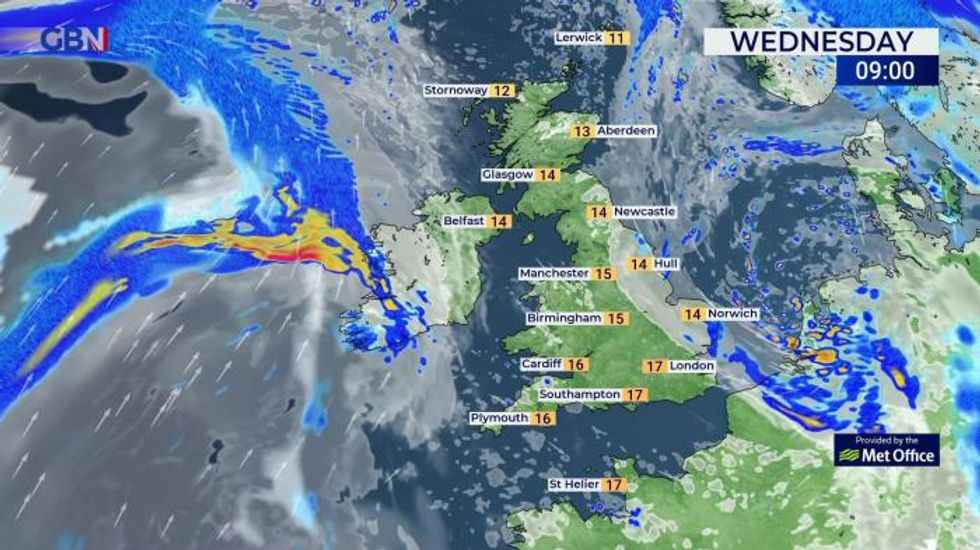 UK weather: Dry in south with heavy rain set to batter northern England
