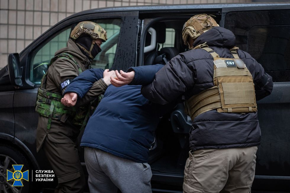 Ukraine arrested five members of a Russian spy network
