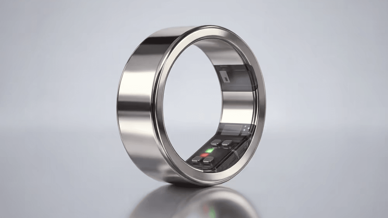 Ultrahuman Ring Pro in silver
