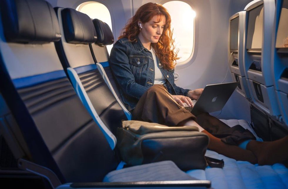 United Airlines Relax Row seating