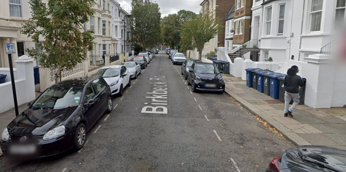NextImg:Man killed and two others rushed to major trauma centres after 'gang chase with tomahawk axe'