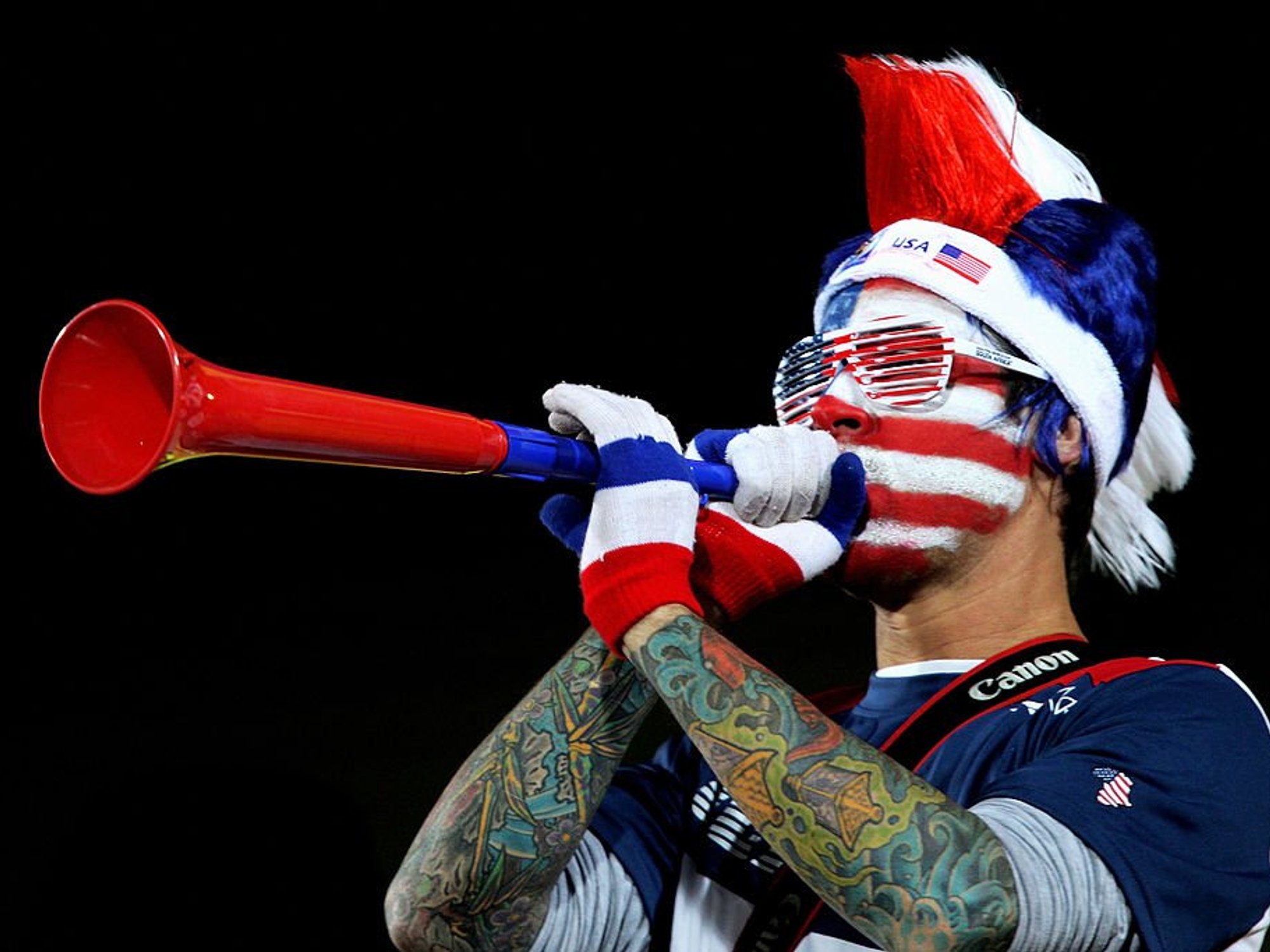 US fan with vuvuzela
