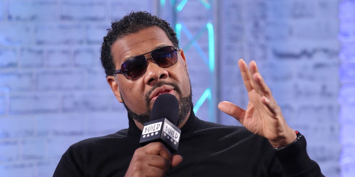 NextImg:Rapper, 53, dies after collapsing on stage mid-performance