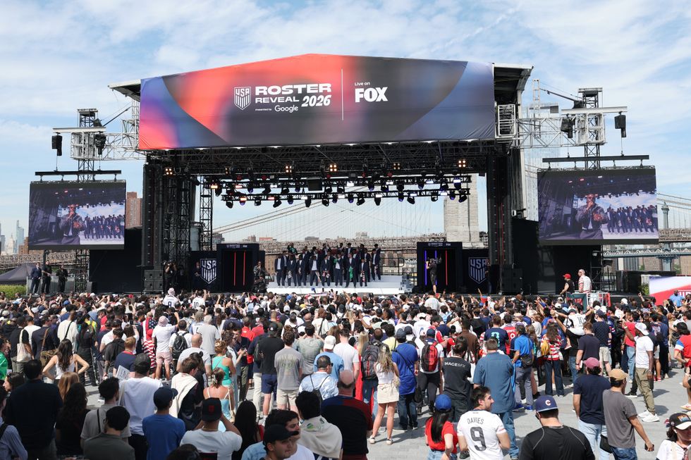 USA fans cheered as Mauricio Pochettino's World Cup squad was announced