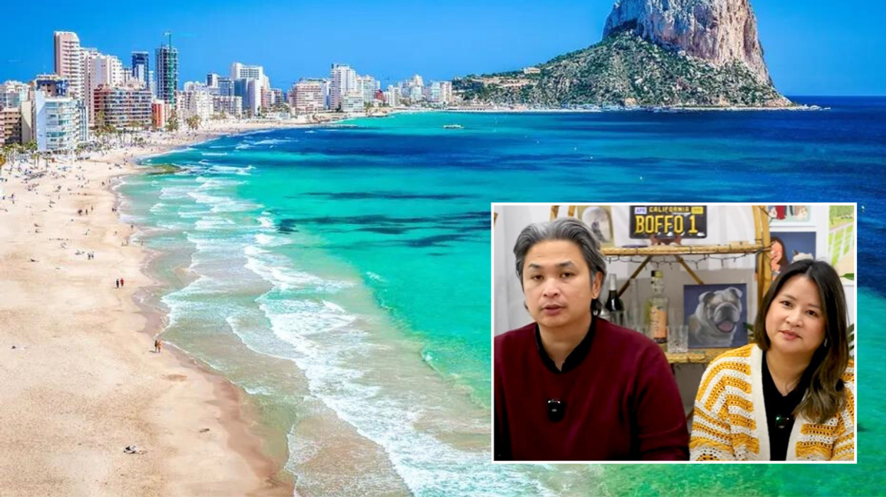 Valencia beach / expats