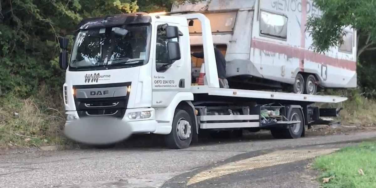 NextImg:Council row erupts as van with Palestine flag ignored but towed days after St George’s flag added