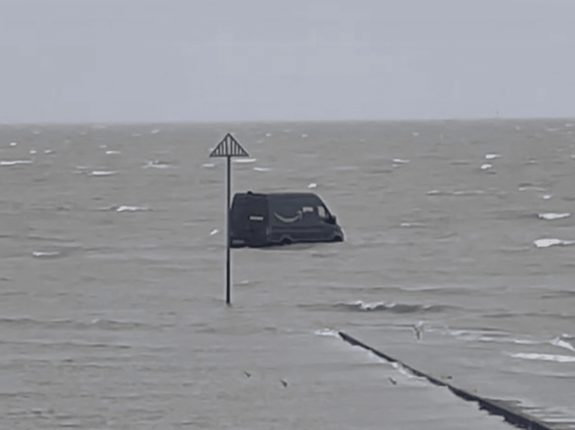 Van trapped in Thames Estuary