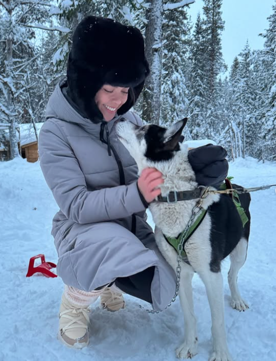 Vanessa Bauer and James Rowe