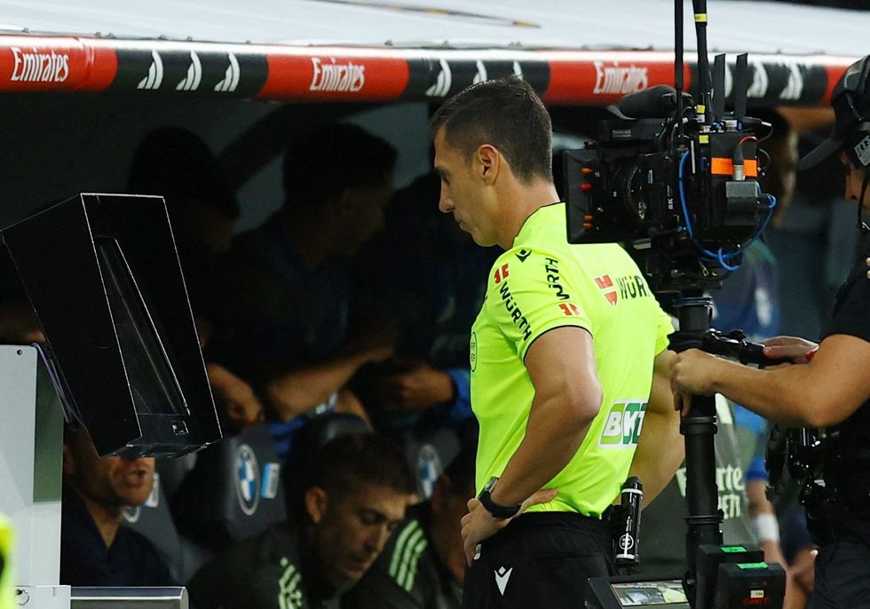 VAR