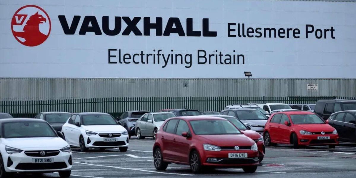 NextImg:Vauxhall owner could leave the UK with decision due 'in the next few weeks' amid electric car targets row