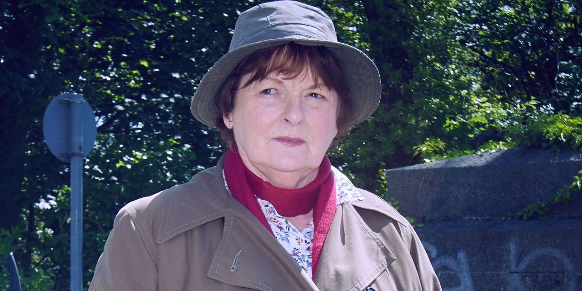 NextImg:ITV Vera fans outraged as Brenda Blethyn drama slapped with PC trigger warning: 'Get a grip!'